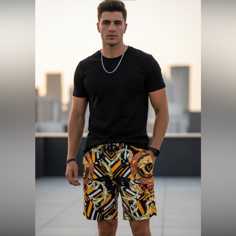 New 🚨🚨Men's Black and Gold Shorts NEW